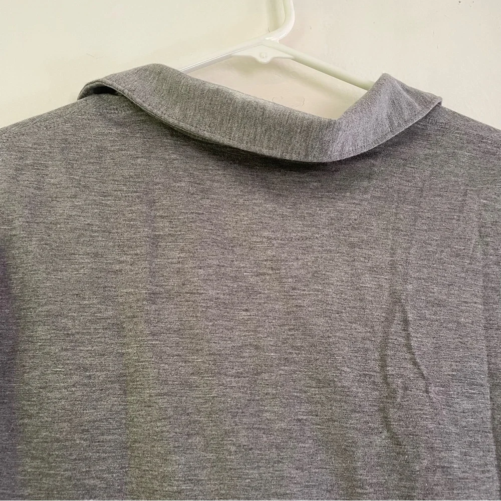Banana Republic gray collared cotton silk blend short sleeve polo shirt